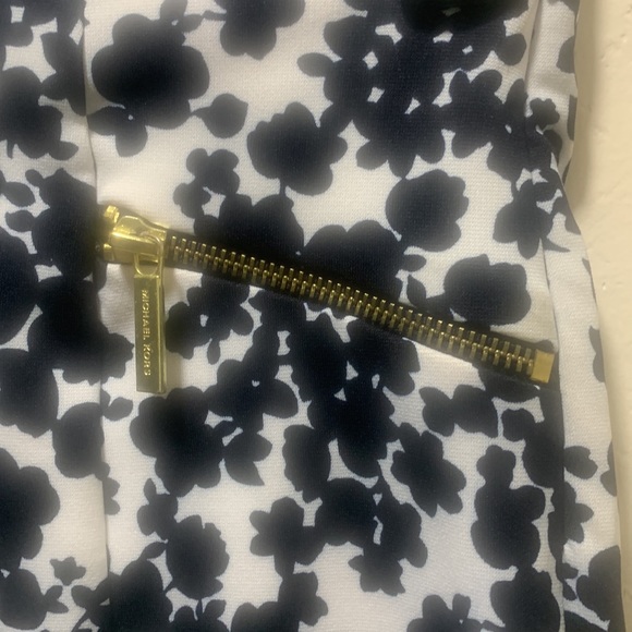 MICHAEL KORS NAVY-BLUE SKIRT HIDDEN WITH HIDDEN SIDE ZIPPER (2) - Picture 2 of 9